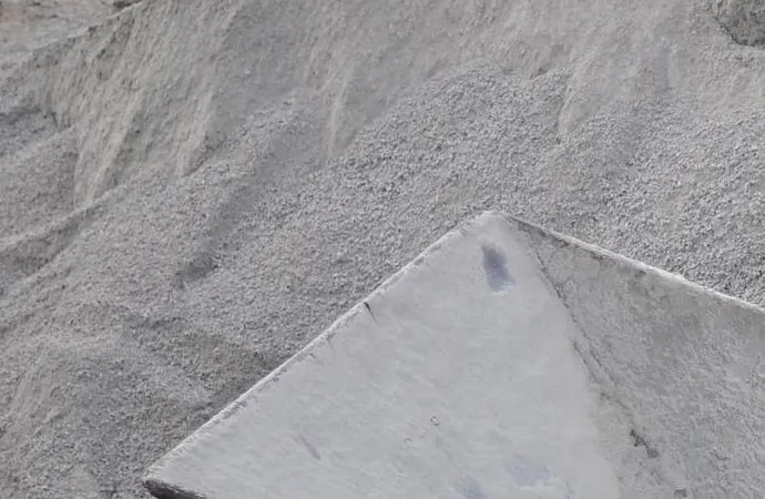 Concrete sand is a kind of sand used in concrete mixing as an aggregate.